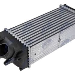 Intercooler, chladič plniaceho vzduchu CITROËN CITROËN BERLINGO (02-) 1.6 HDI, XSARA PICASSO (N68) (99-) 1.6 HDI, PEUGEOT PARTNER (M) (96-) 1.6 HDI