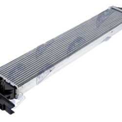 Intercooler, chladič plniaceho vzduchu AUDI A3, Q2, SEAT LEON, LEON SC, LEON ST, SKODA OCTAVIA III, YETI, VW GOLF ALLTRACK VII, GOLF SPORTSVAN, GOLF VII, TOURAN 1.0-1.6D 12- (AUT/MAN, AC +/-)